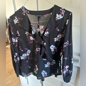 Banana republic blouse size small